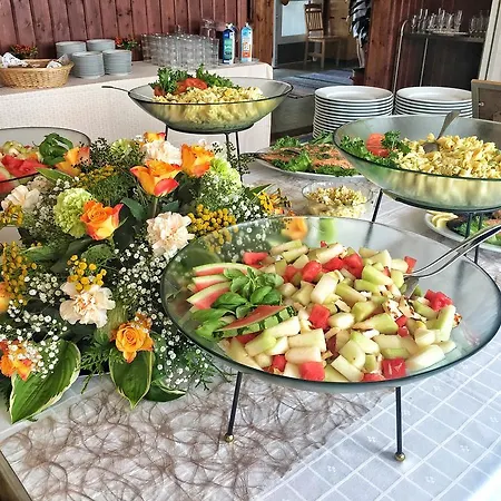 Mulikan Hillton Bed & Breakfast 3*