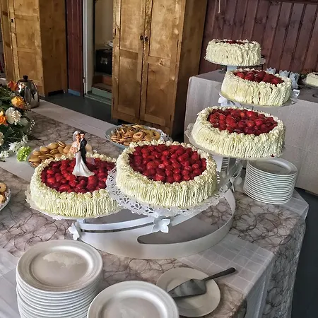 Mulikan Hillton Couette-café Pääjärvi